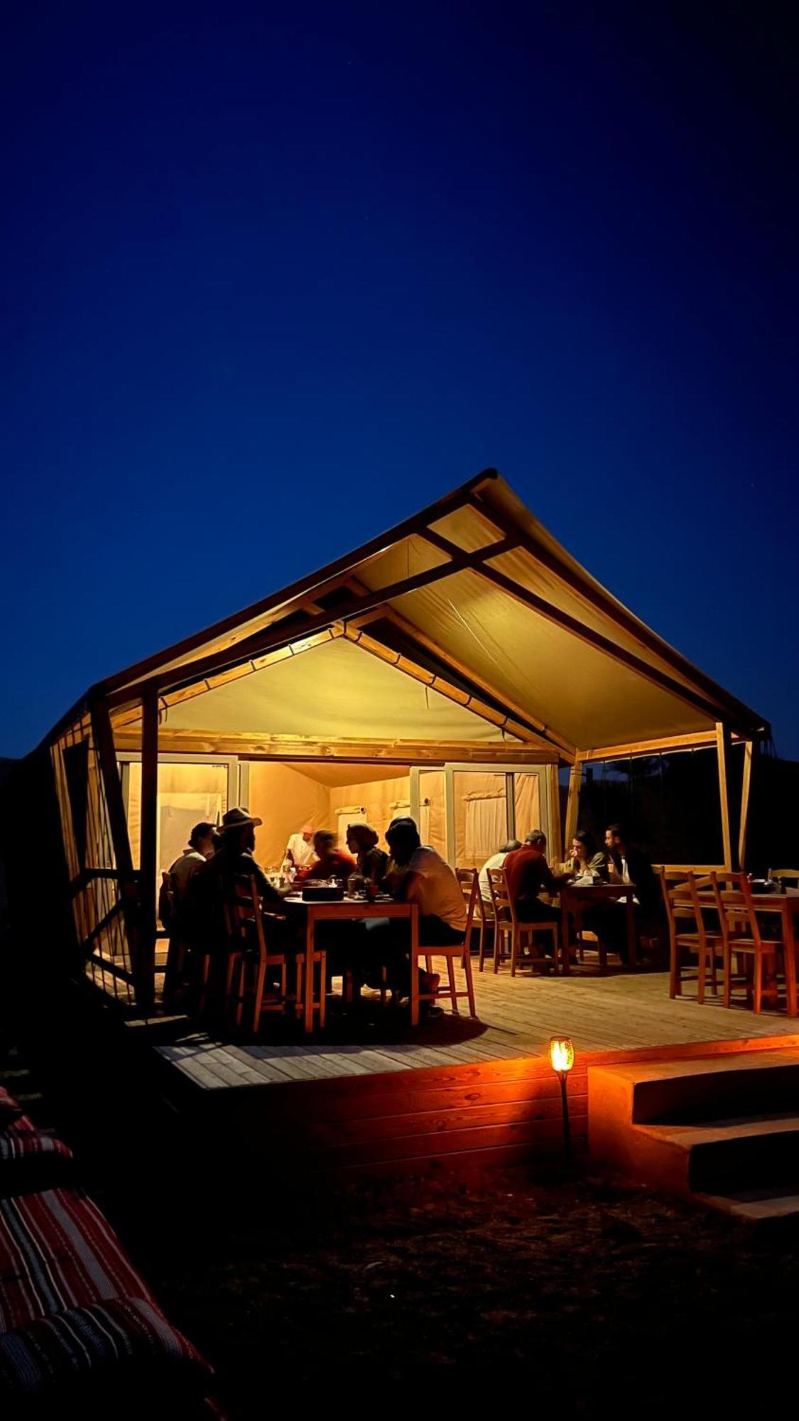 Adventurer Camp Hotel Al Wāşil Kültér fotó